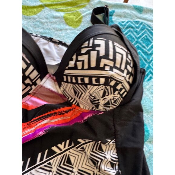 Catalina Plus Tribal Print Padded Tankini Top With Adjustable Straps Size 3X - Picture 4 of 9